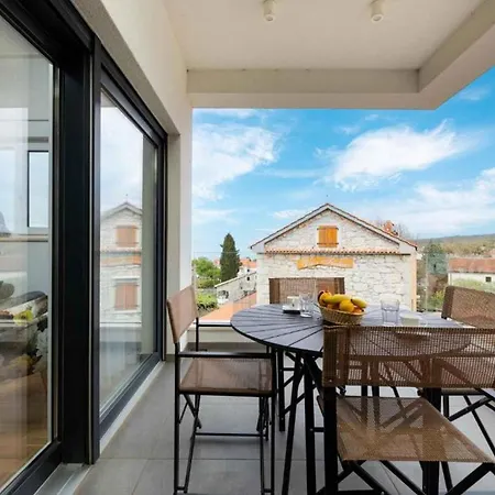 Apartman With A - C Radici - Malinska-insel Krk 55032 Malinska