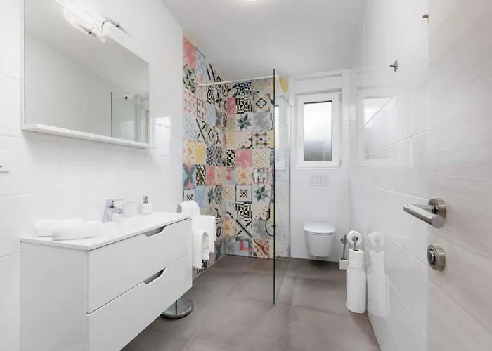 With A - C Radici - Malinska-insel Krk 55032 * Malinska